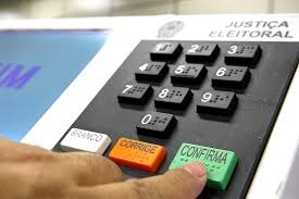 Quem não votou nas últimas eleições deve regularizar situação até 2 de maio